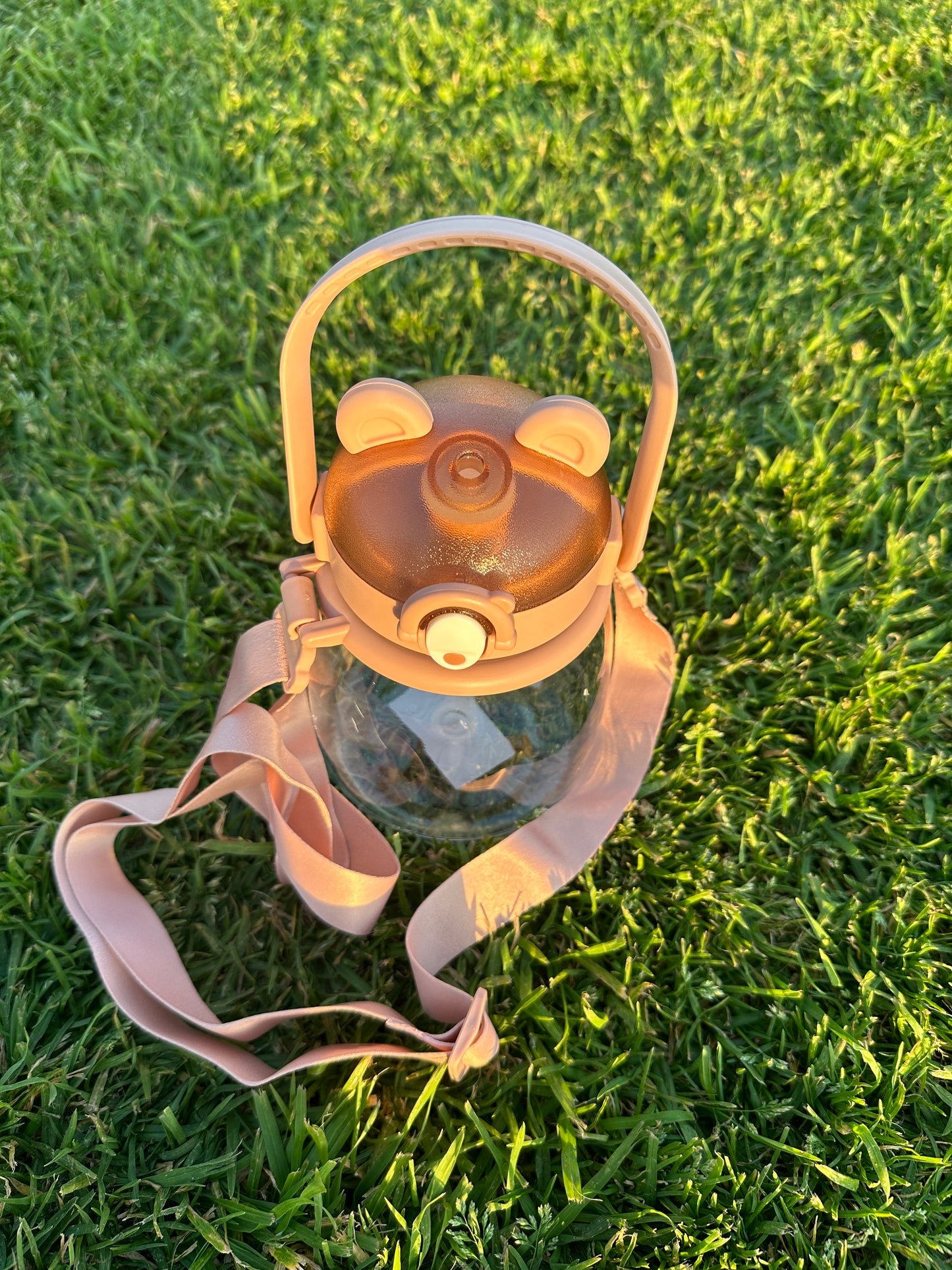 BEAR CLEAR WATER BOTTLE WITH STRAW